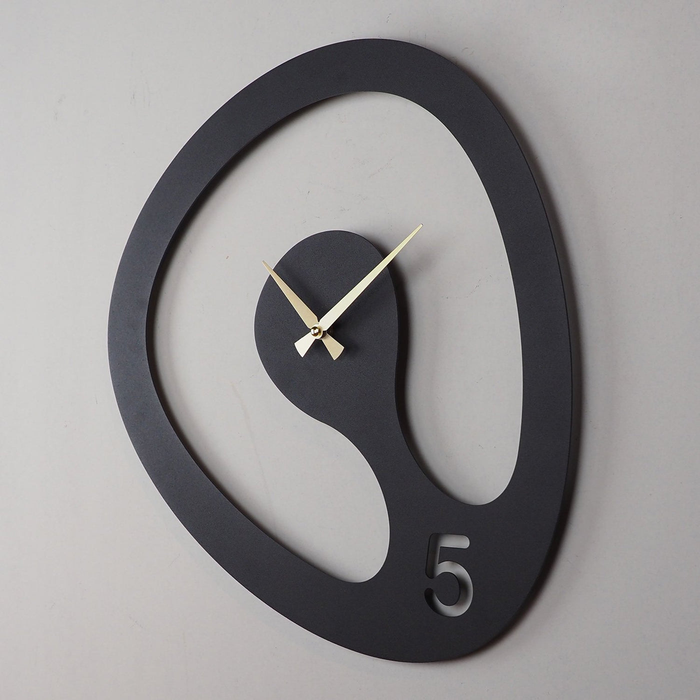 Amorph Metal Wall Clock
